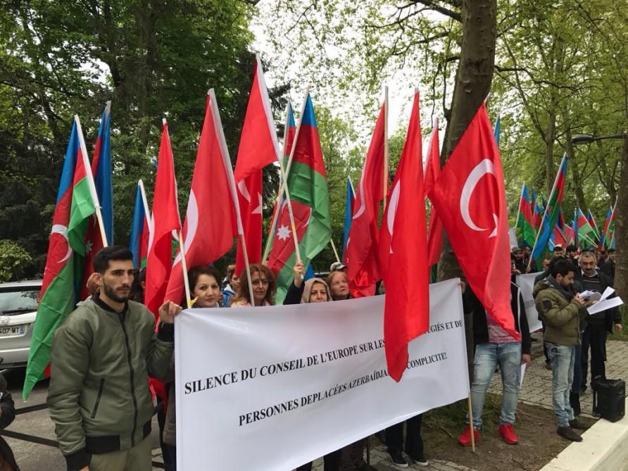 Azerbaijani diaspora holds rally in Strasbourg in support of Turkey [PHOTO]