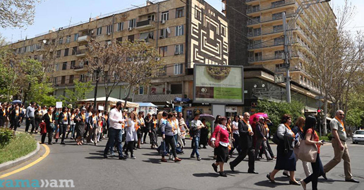 Armenians protest against unemployment