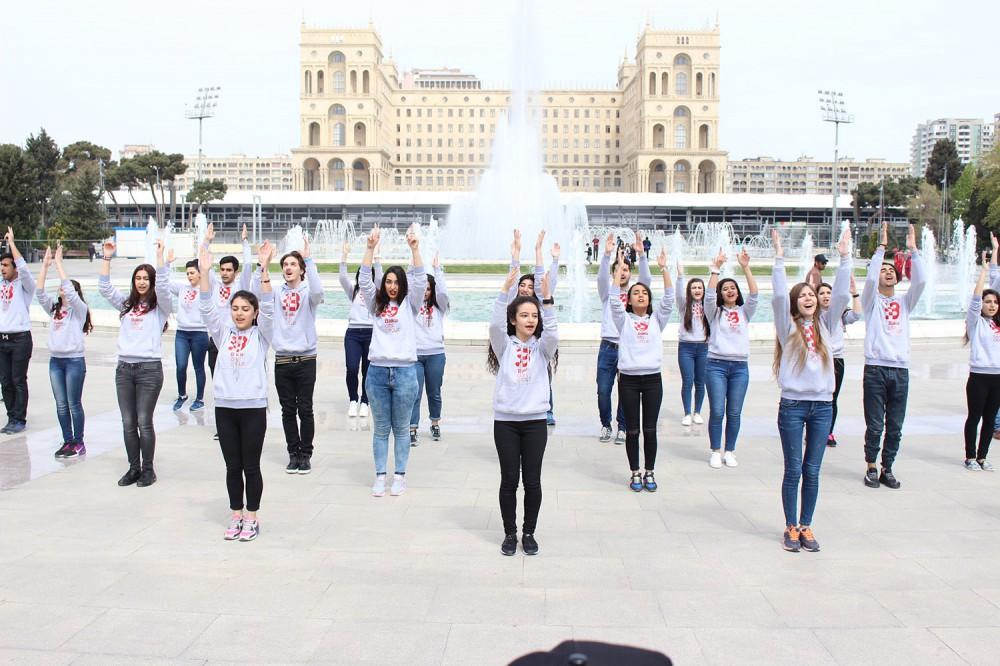 F1 Azerbaijan Grand Prix volunteers organize flash mob [PHOTO]