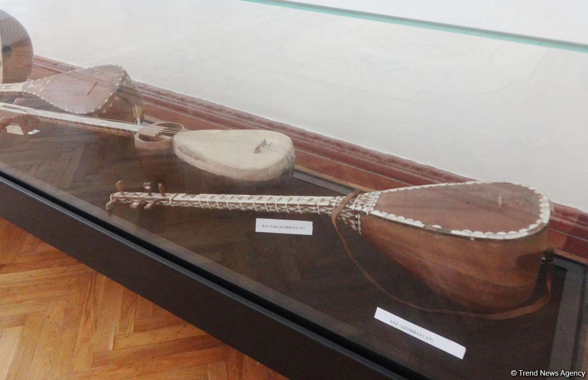 Exhibition of Islamic countries’ national musical instruments opens [PHOTO]