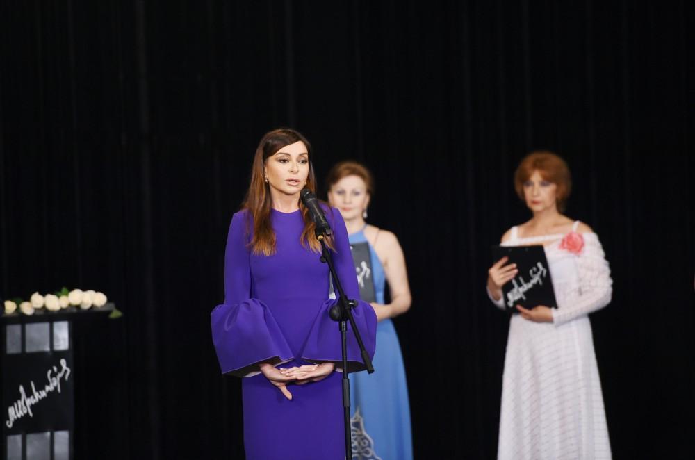 Mehriban Aliyeva attends event honoring memory of people's writer, director Magsud Ibrahimbayov [UPDATE / PHOTO]