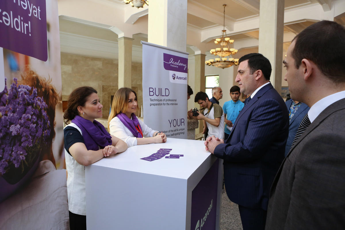 Azercell joins Career Fair [PHOTO]