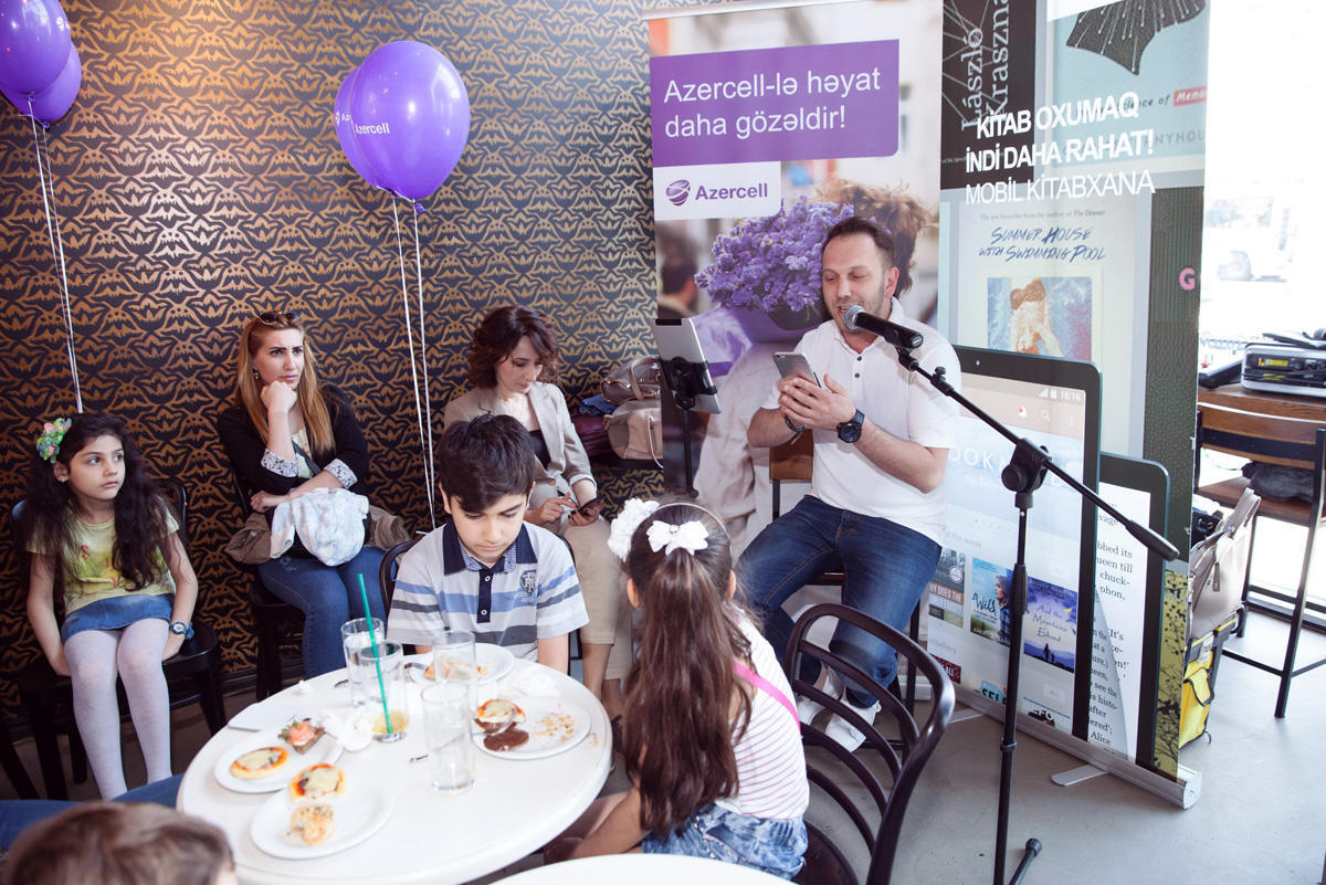 Azercell makes gifts to children [PHOTO]