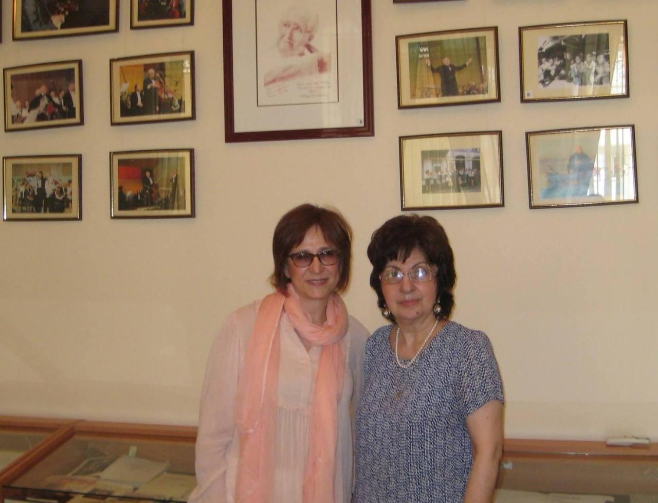 Daughter of Mstislav Rostropovich visits house museum in Baku [PHOTO]