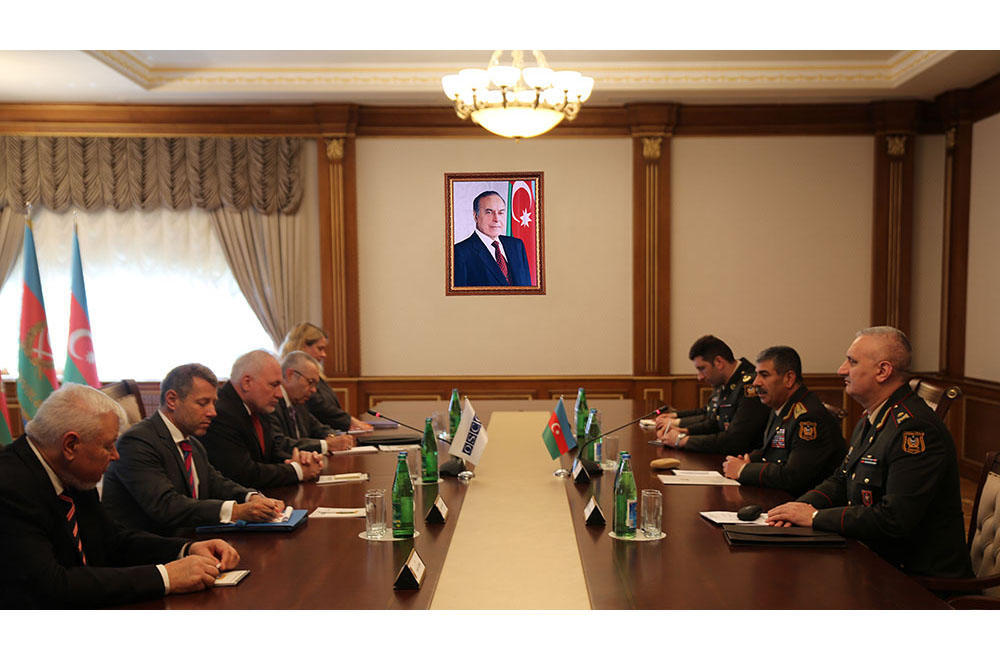 Defense minister Hasanov meets with OSCE MG co-chairs