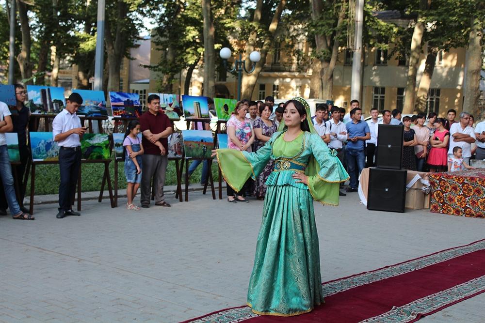 Karabakh outfits demonstrated in Uzbekistan [PHOTO]