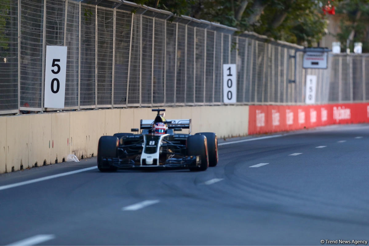 F1 Azerbaijan qualifying session as caught on camera [PHOTO]