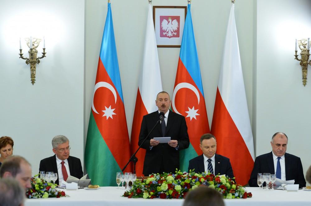 Polish president hosts official reception for President Aliyev [PHOTO]