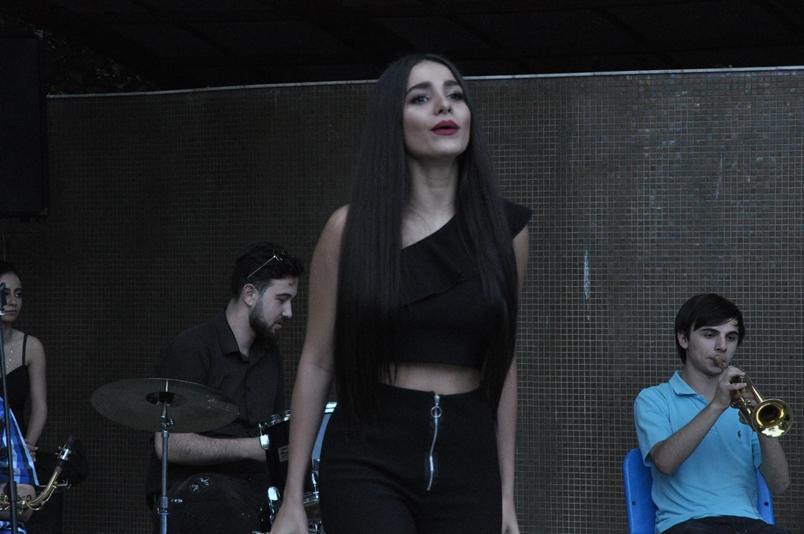 Slider Image 1