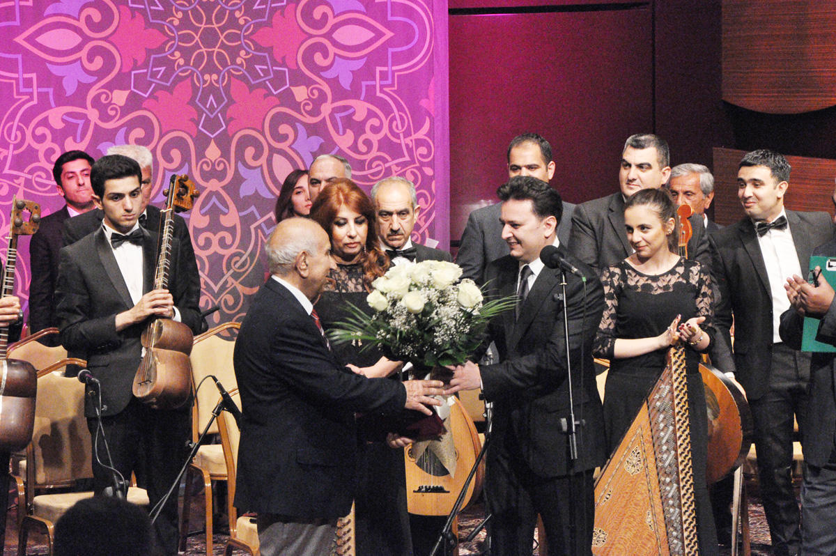 Bakuians marks Adil Bagirov's anniversary [PHOTO]