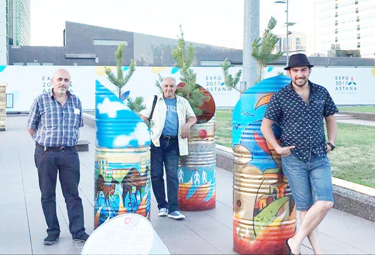 Colorful barrels keep surprising art lovers [PHOTO]