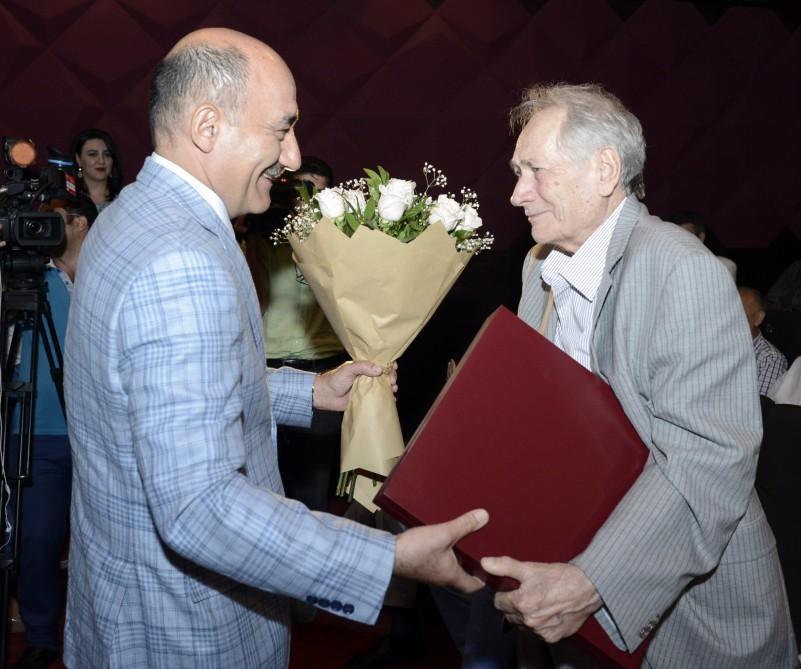 Azerbaijan's eminent sculptor turns 90 [PHOTO]
