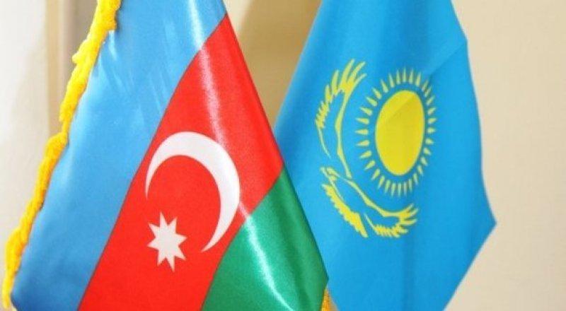 Kazakhstan to supply new electric locomotives to Azerbaijan