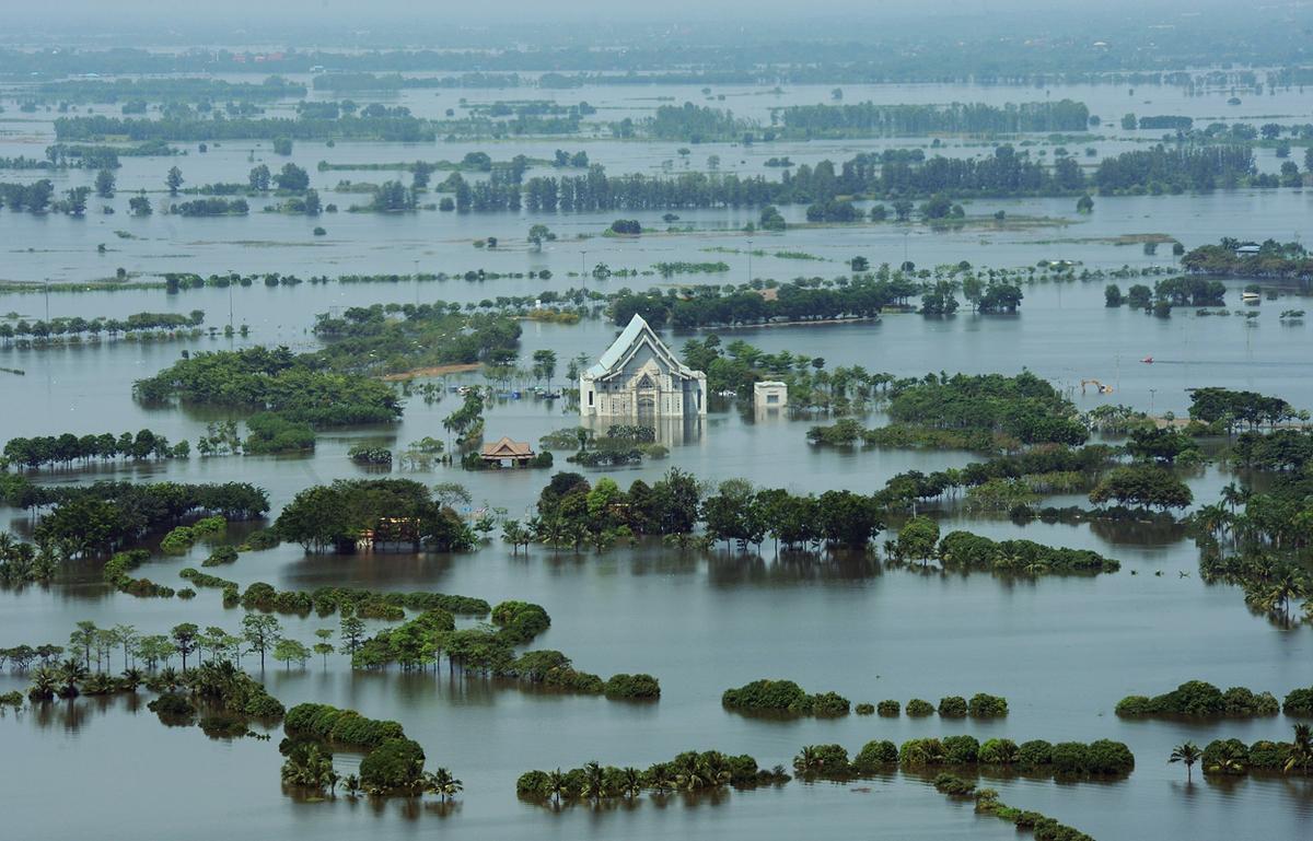 Nine killed, 4 missing by flash flood in NE Iran