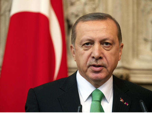 Erdogan accuses France of supporting terrorists