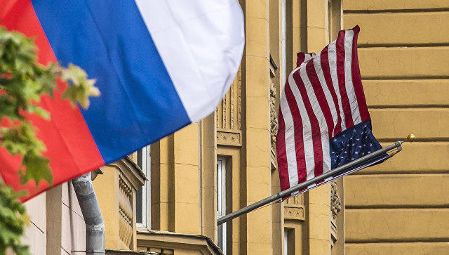 U.S. to suspend issuance of non-immigrant visas in Russia