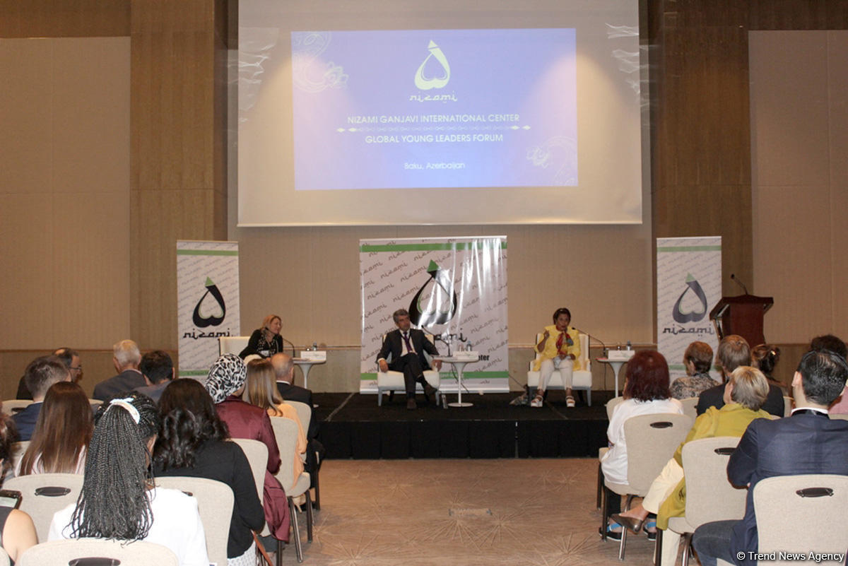 Baku Global Young Leaders Forum discusses leadership issues [PHOTO]