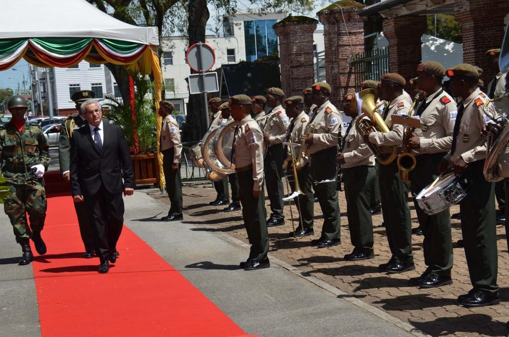 Suriname president hails opportunities for developing relations with Azerbaijan [PHOTO]