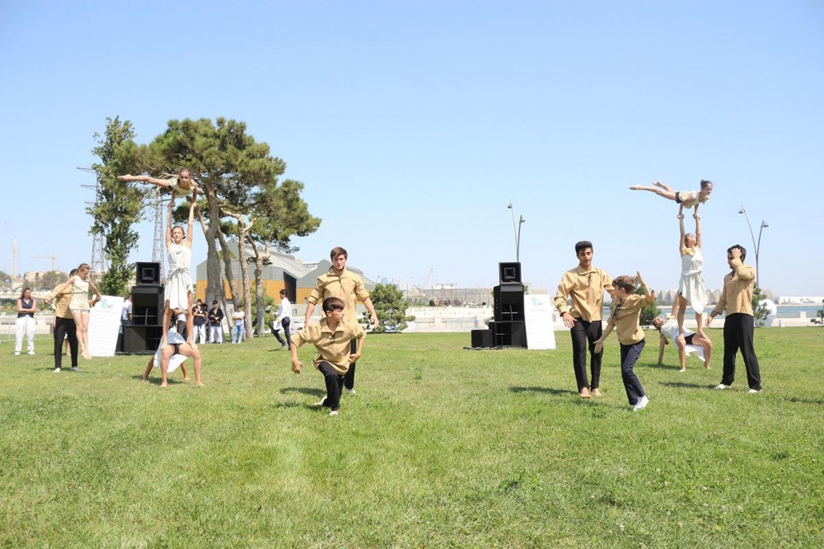 Colorful fest in Baku promotes healthy living [PHOTO]