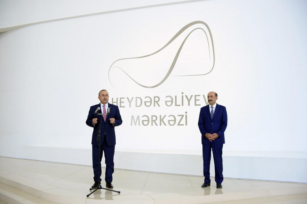 Contemporary Turkish Art Exhibition opens at Heydar Aliyev Center [PHOTO]