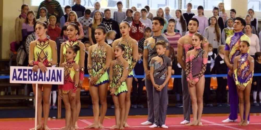 National acrobatic gymnasts win three medals in Russia