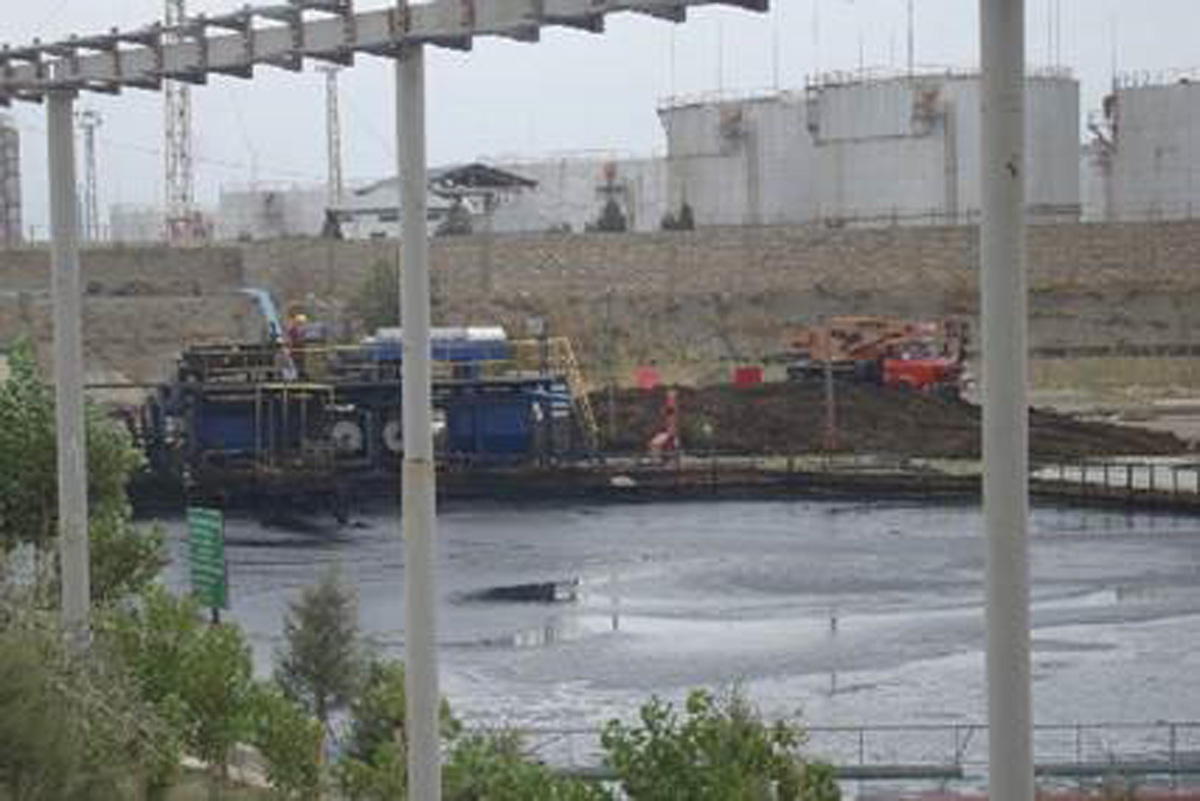 SOCAR launches new environmental project at Baku oil refinery [PHOTO]