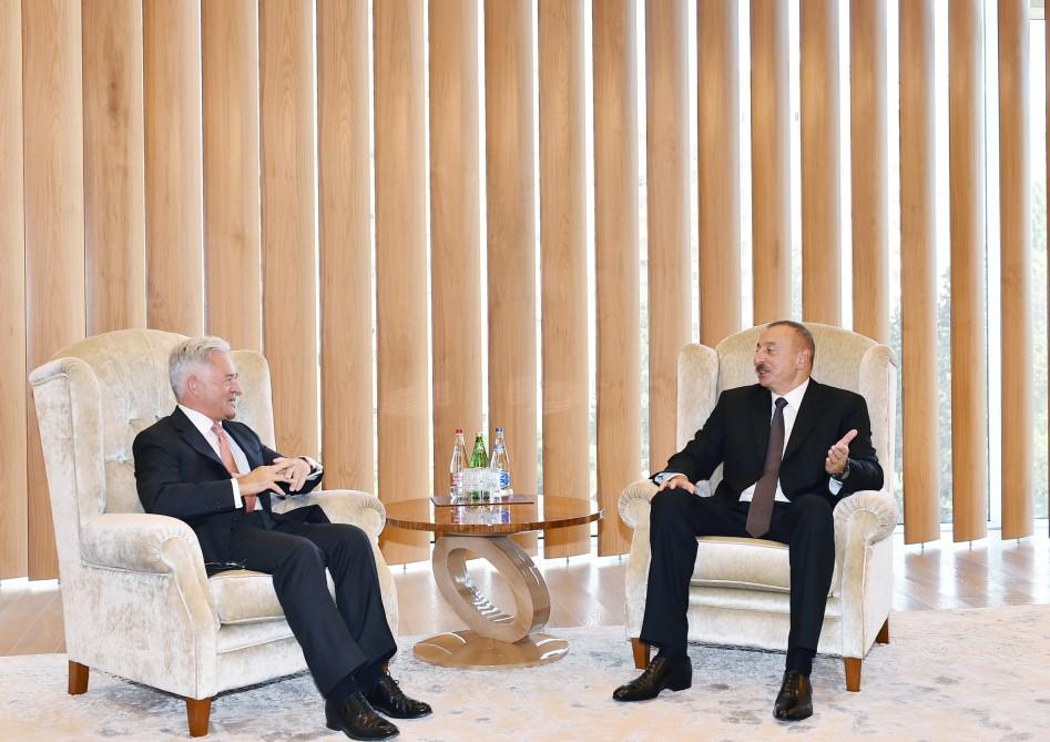 President Aliyev meets with UK Minister of State [PHOTO]