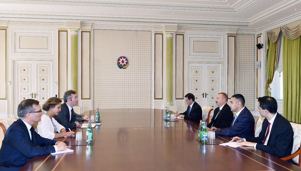 President Aliyev receives French delegation