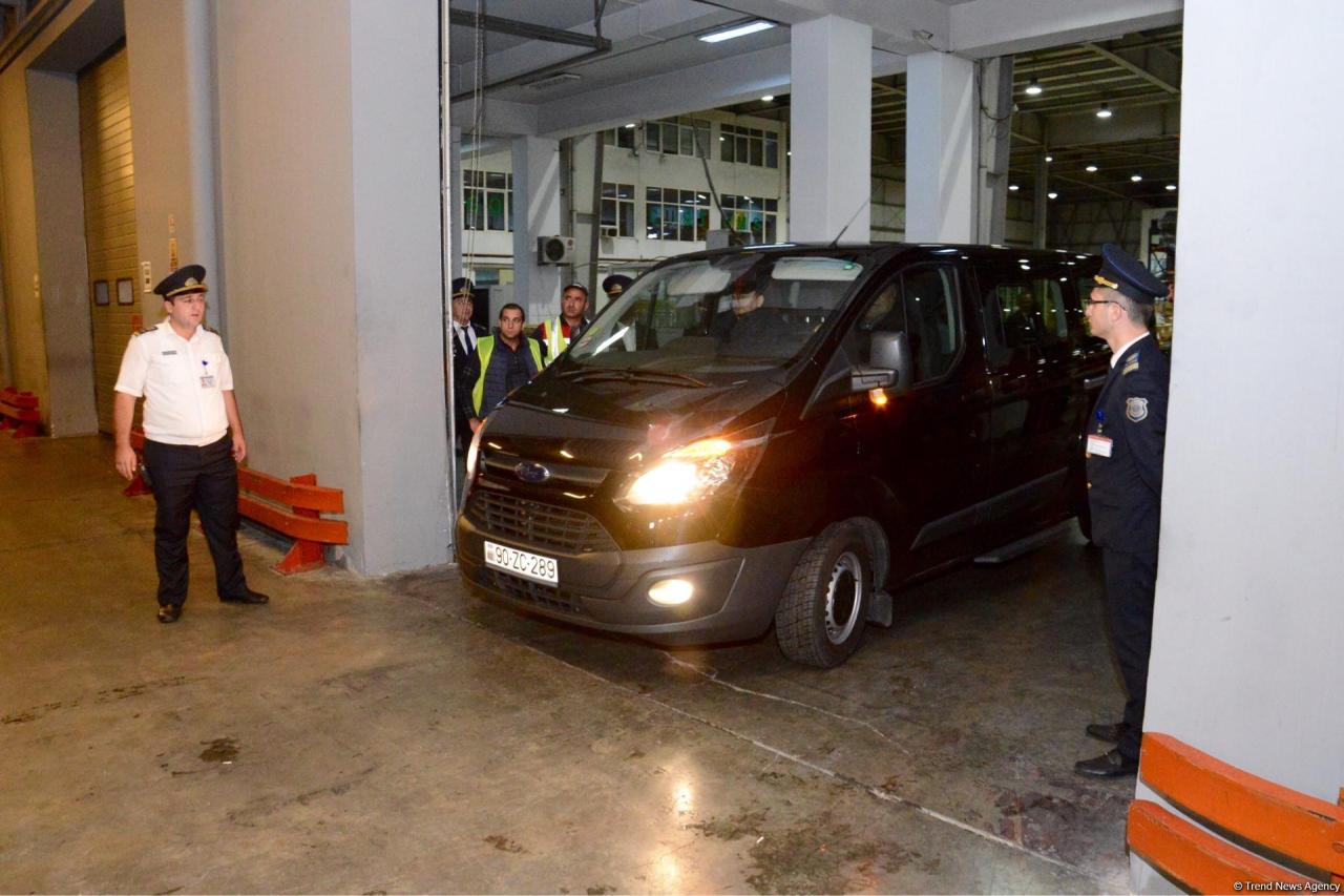 World-famous Azerbaijani scholar Lotfi Zadeh’s body brought to Baku [PHOTO]