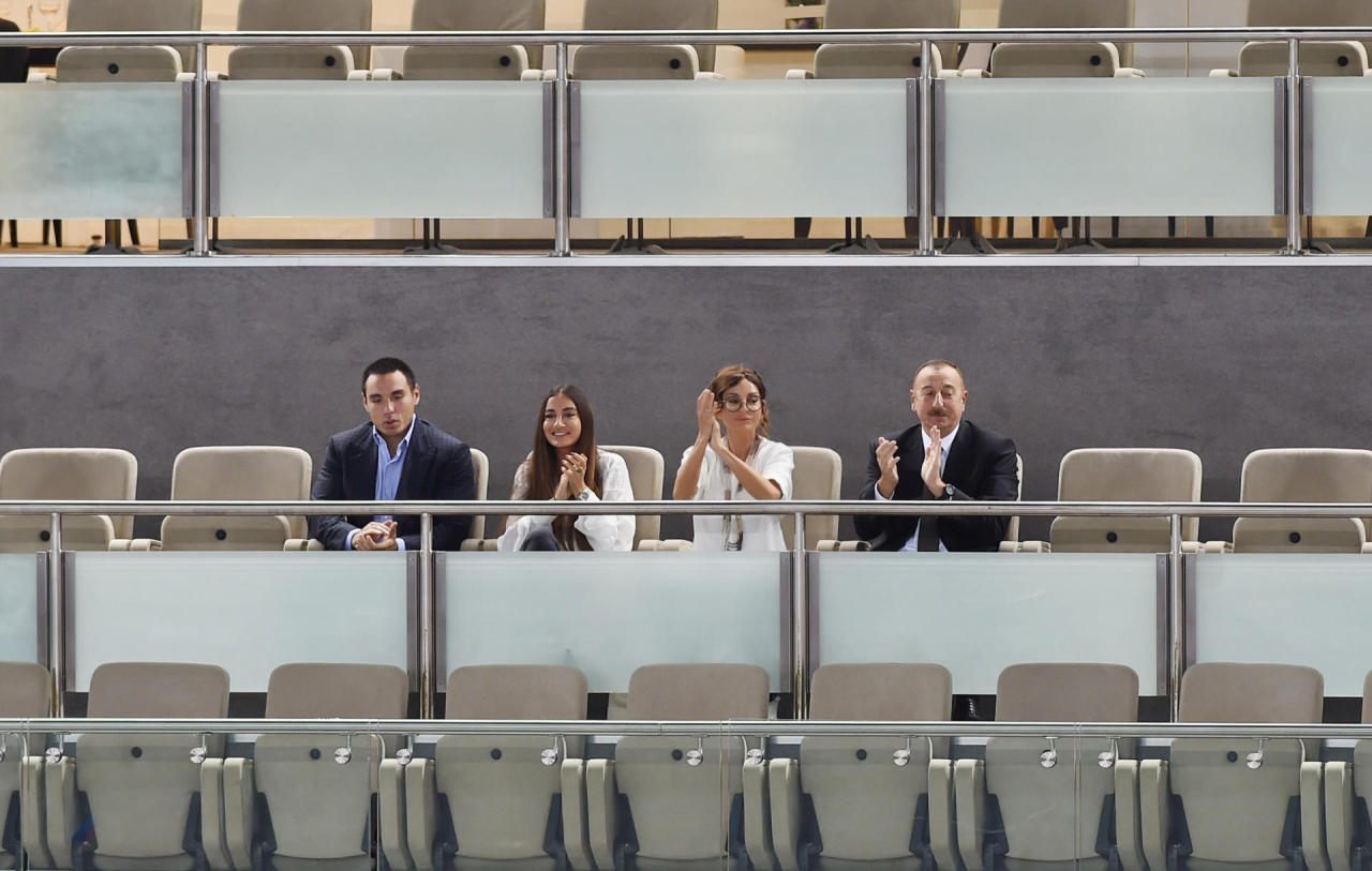 Ilham Aliyev, his spouse watched Azerbaijan-Netherlands volleyball match [UPDATE]
