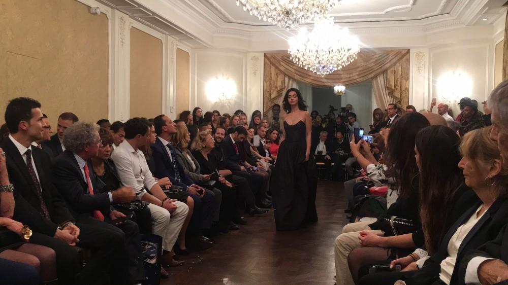 Stunning fashion show of national couturier wows Paris [PHOTO] - Gallery Image