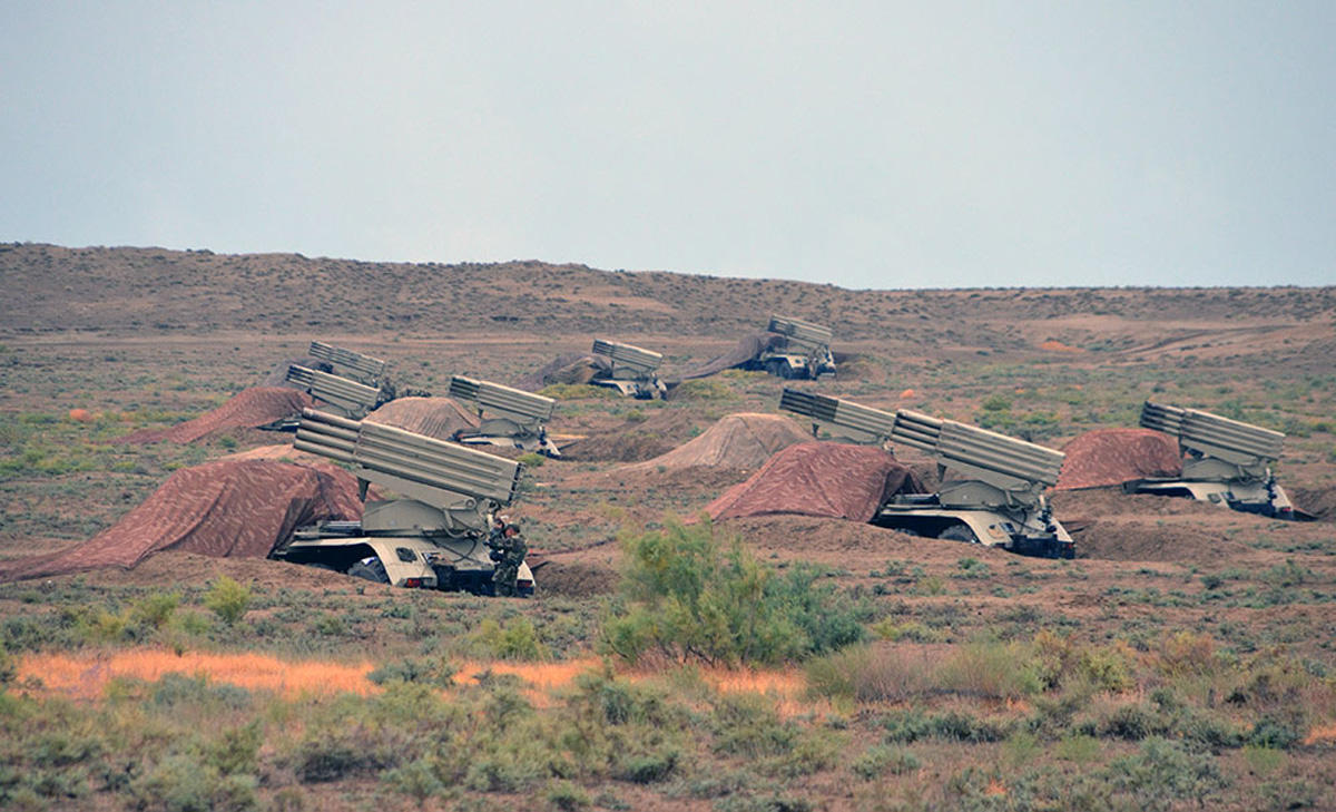 Azerbaijan's rocket, artillery formations conduct  live-fire exercises