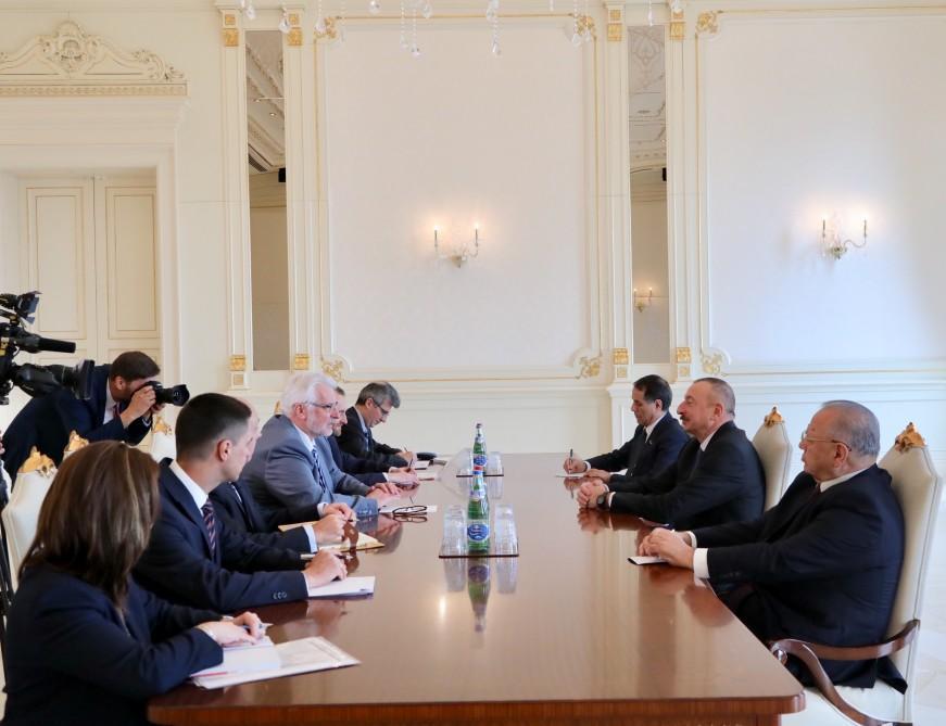 President Ilham Aliyev receives Polish FM [PHOTO/UPDATE]