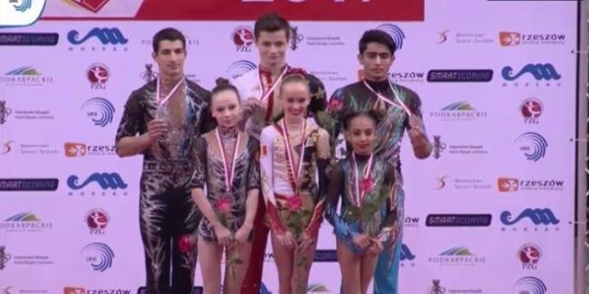 National acrobats return home from Europe with three medals [PHOTO]