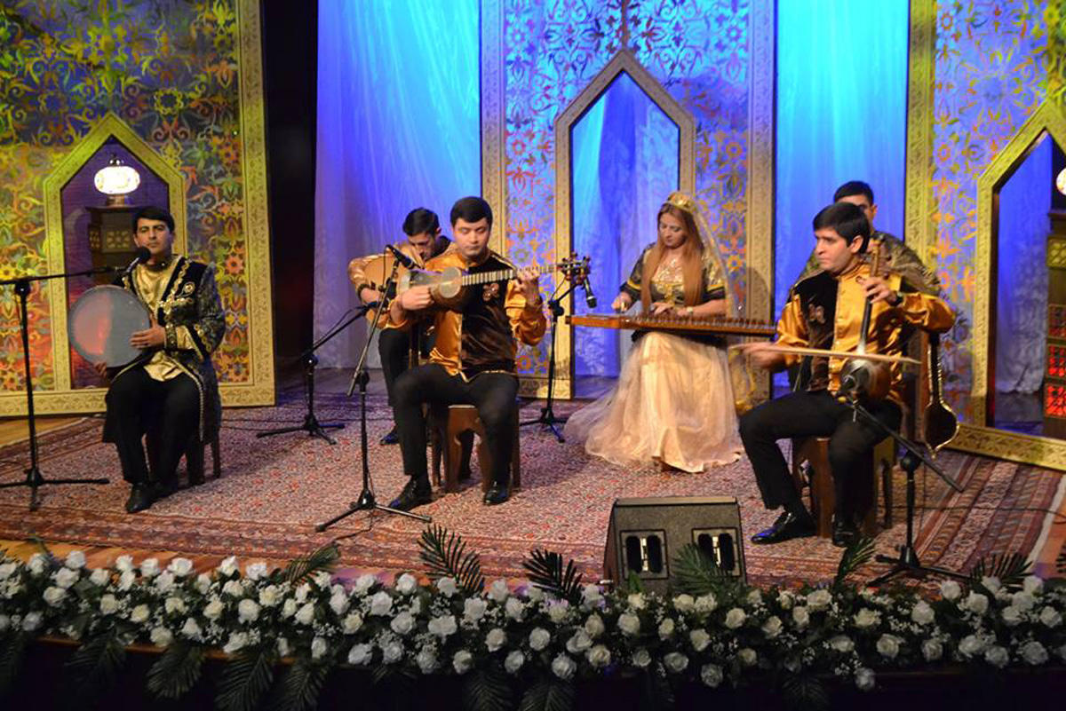 Baku marks 300th anniversary of Molla Panah Vagif [PHOTO]