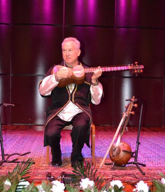 American charms with magical sounds of mugham [PHOTO]