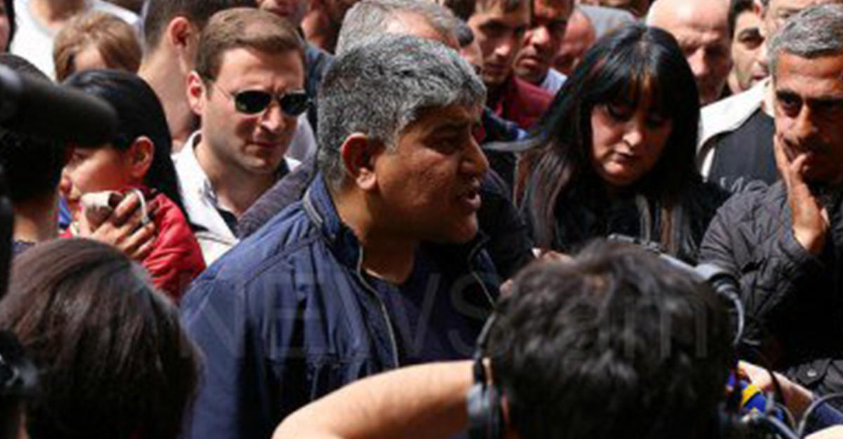 Yerevan traders keep protesting against authorities
