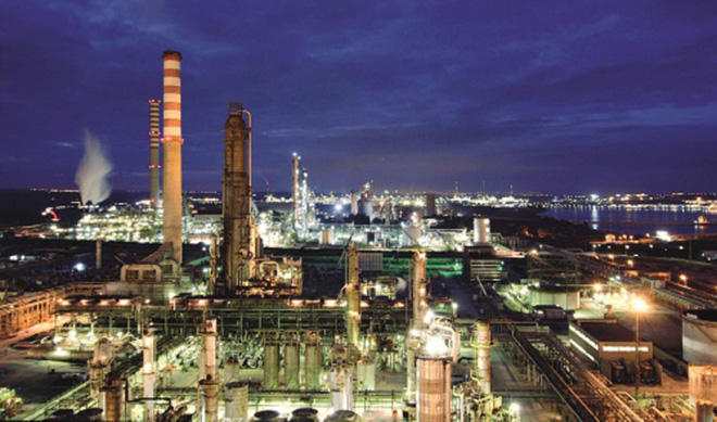 SOCAR interested in purchasing LUKOIL refinery in Italy