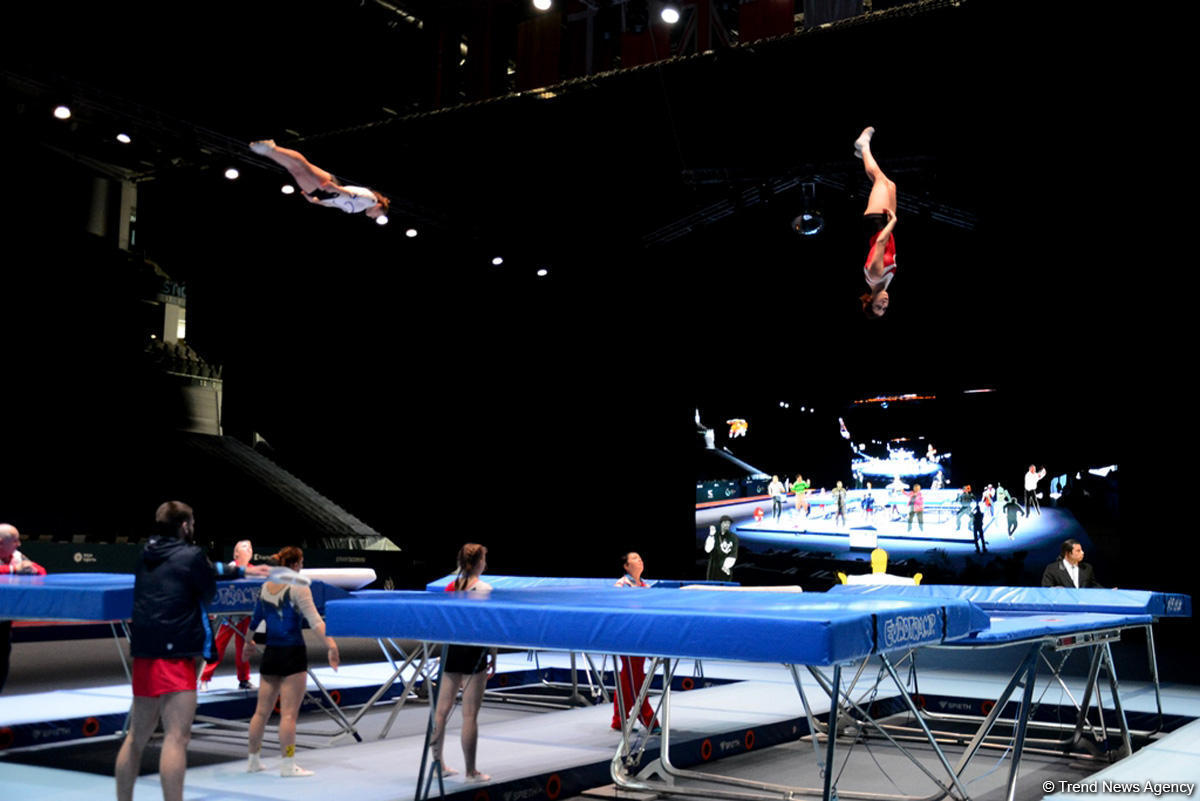 Azerbaijani trampoline gymnasts perform at World Championships