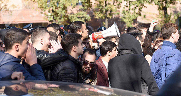Armenian students resume hunger strike against new law on military service