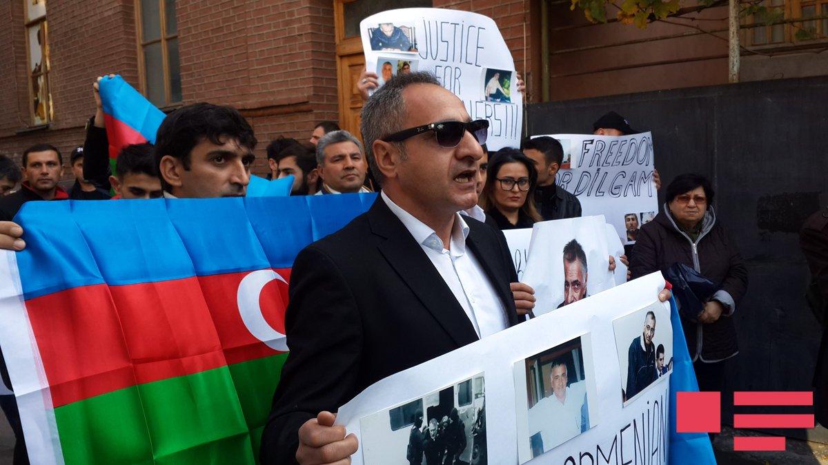 Azerbaijanis in front of Armenian Embassy in Georgia demand release of hostages [PHOTO] - Gallery Image