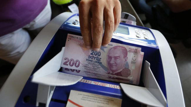 How embattled Turkish lira impacts trade with Iran?