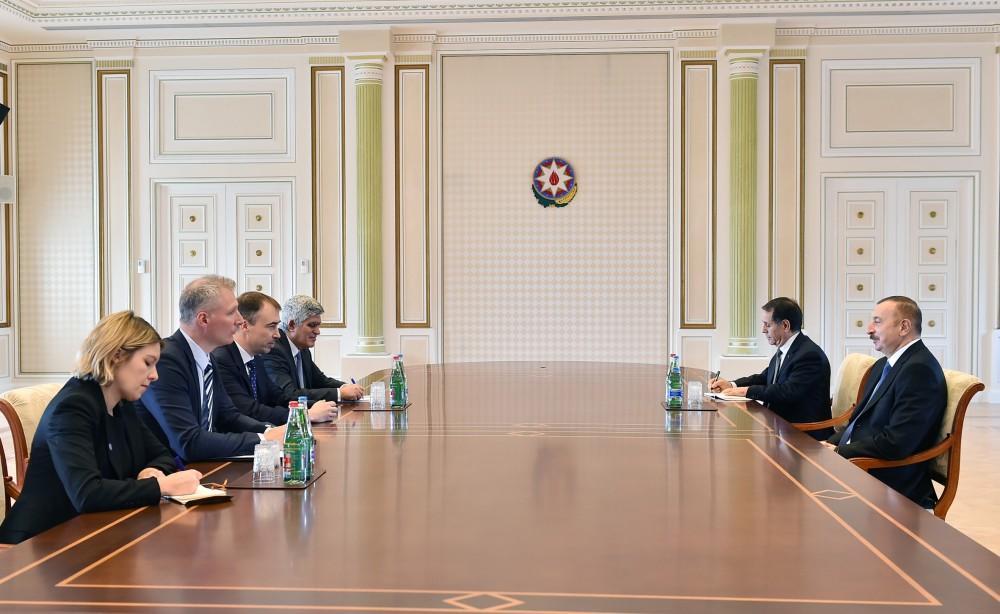 President Ilham Aliyev receives EU delegation [UPDATE]