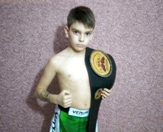 National MMA fighters crowned World Champions [PHOTO]