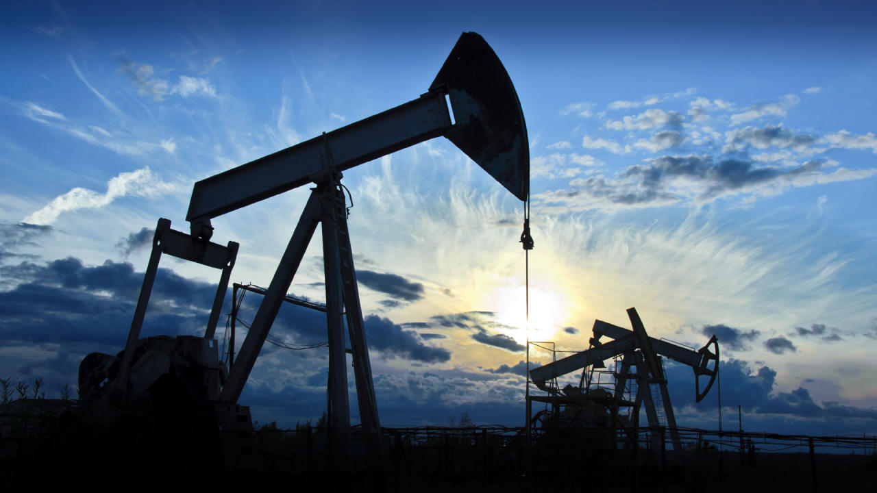 Oil prices down on background of increased oil shale production in U.S.