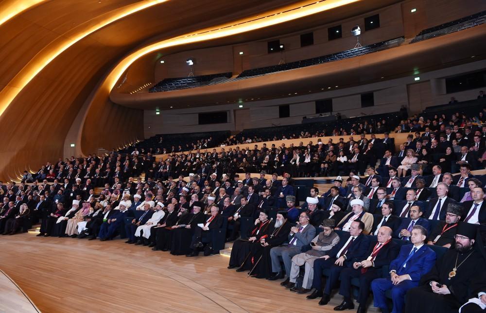 Interfaith and intercultural dialogue conference in Baku adopts statement