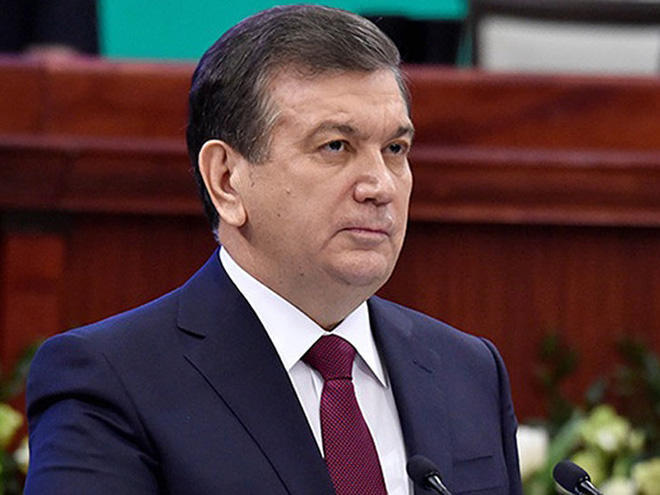 Uzbek president urges citizens to keep funds in country’s banks