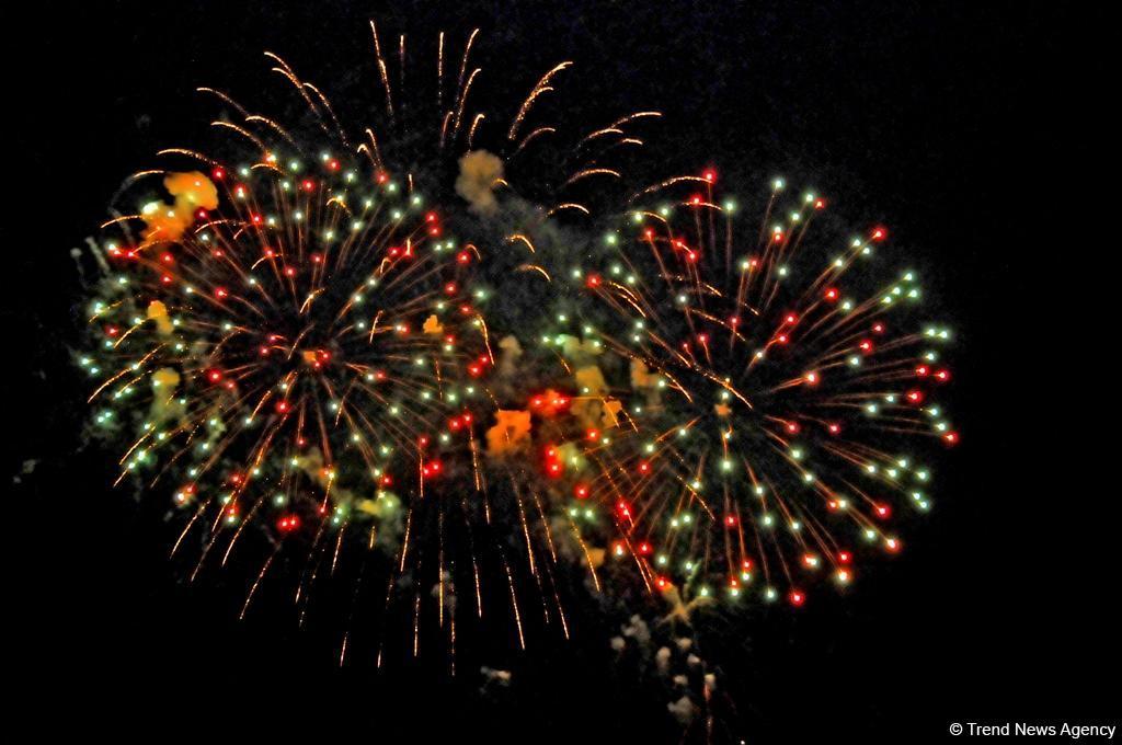 Baku meets 2018 with grandiose fireworks [PHOTO]