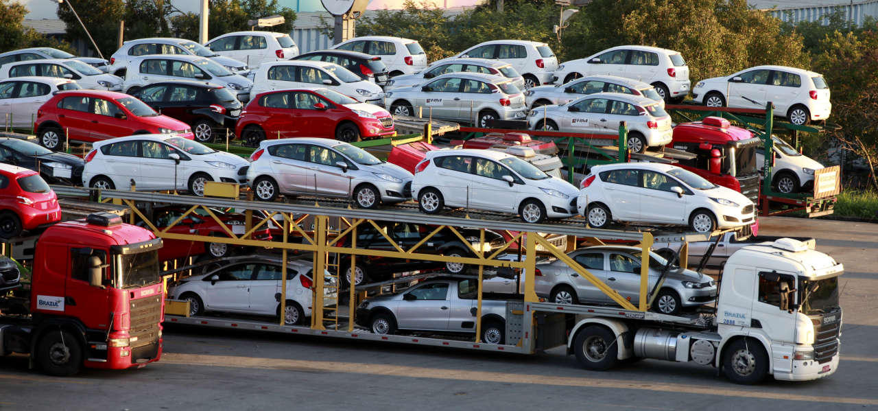 Azerbaijan almost triples car imports