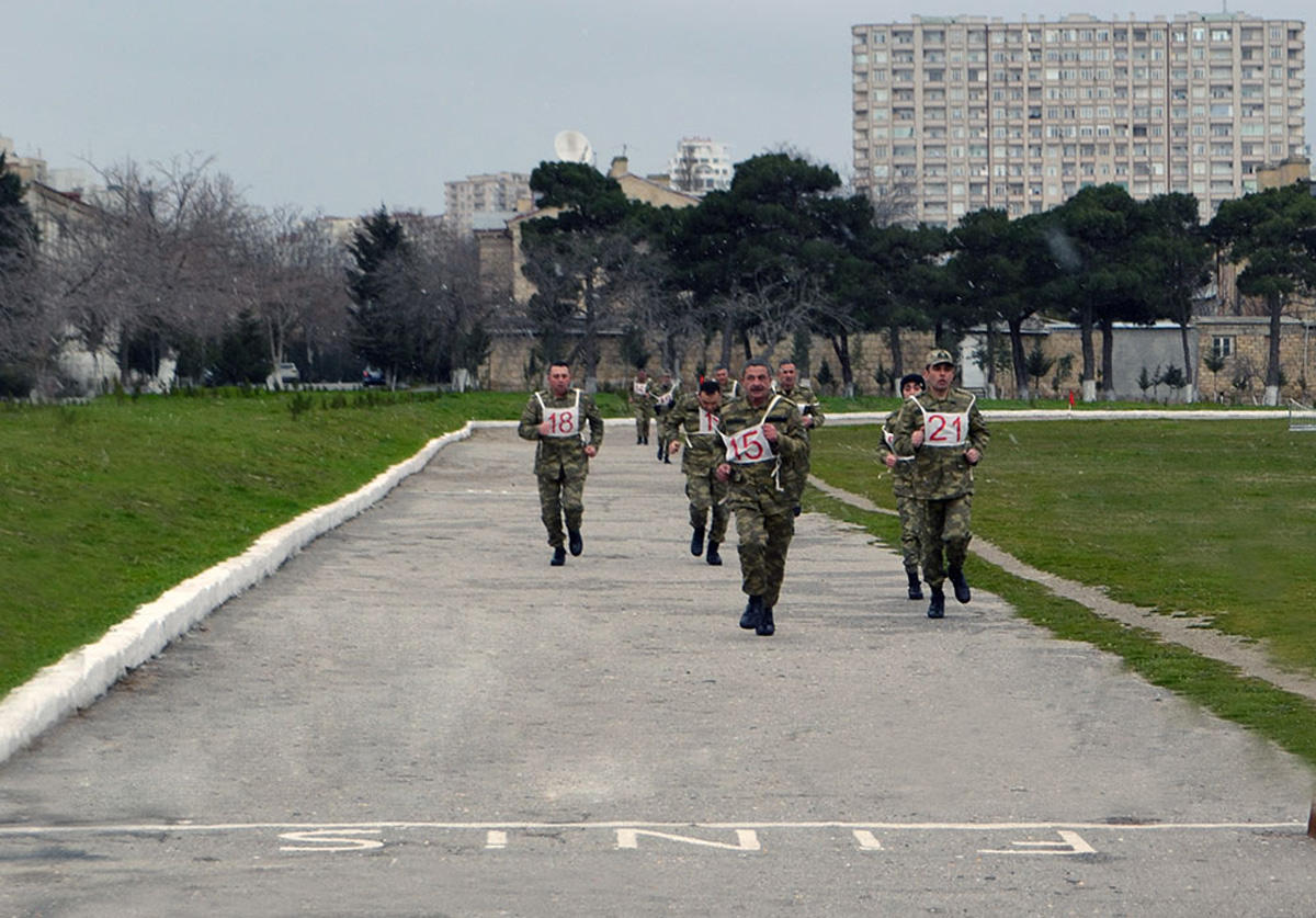 Azerbaijani army personnel passing qualification exams [PHOTO] - Gallery Image